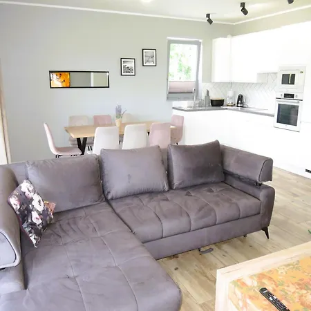 度假居 Comfortable For 10 People *