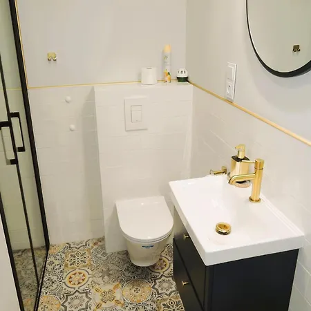 Comfortable For 10 People *