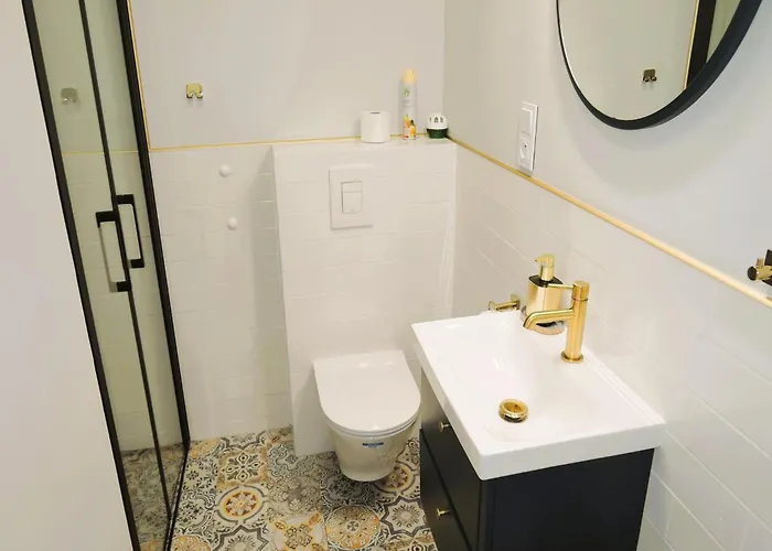 Comfortable For 10 People *